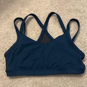 Oiselle Strappy Bra in Curfew